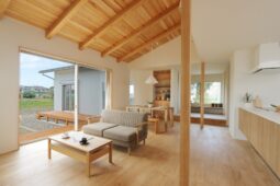 【守山市/新築】プライベートなお庭を楽しむ、L字縁側のある平屋建てのお家